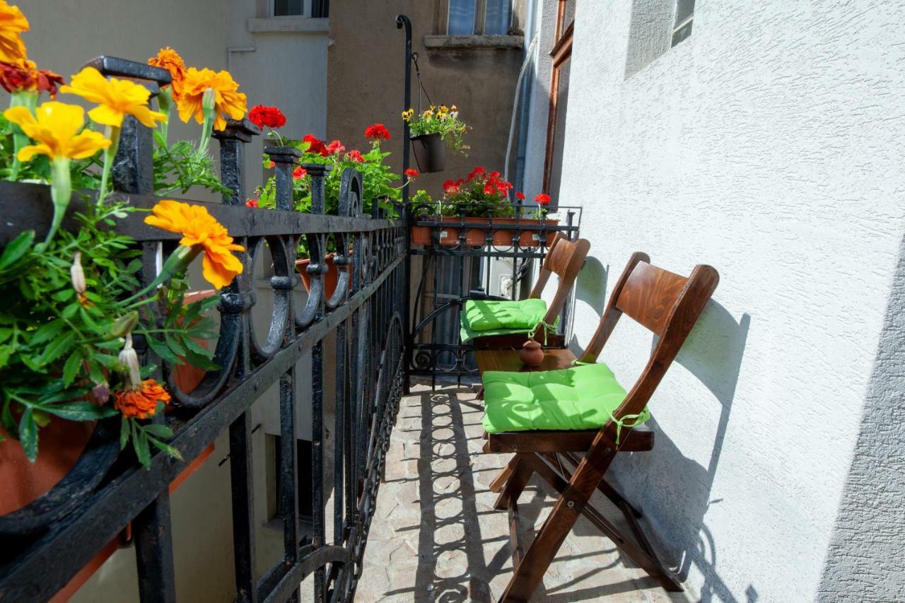 Time Traveling Apartment Sofia City Екстер'єр фото